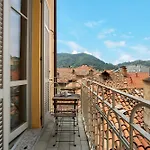 Delightful A Few Steps From Port *