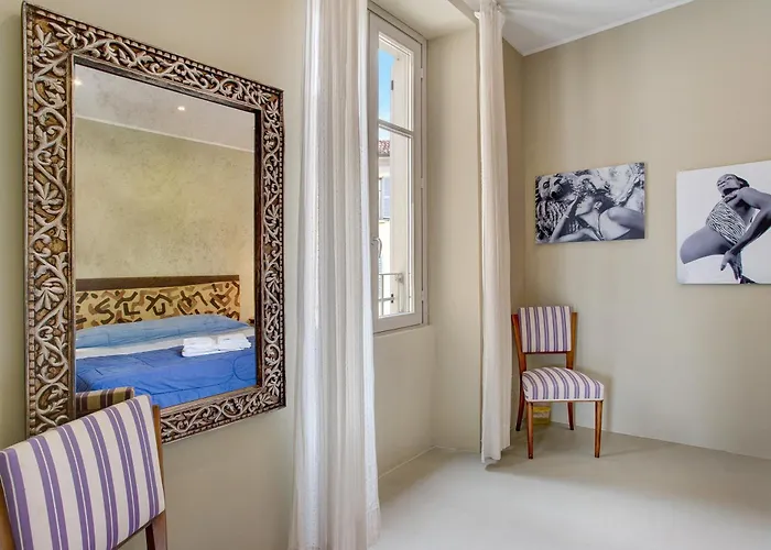 Delightful A Few Steps From Port