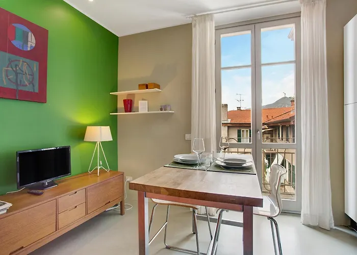 Delightful A Few Steps From Port 아파트 *